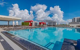 Ch Luxury Condos & Studios On The Beach
